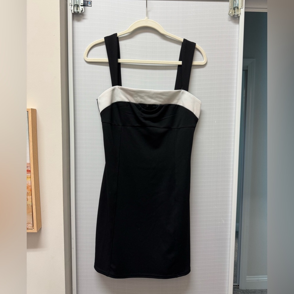 VICI brand mini dress. Size medium. Never worn.